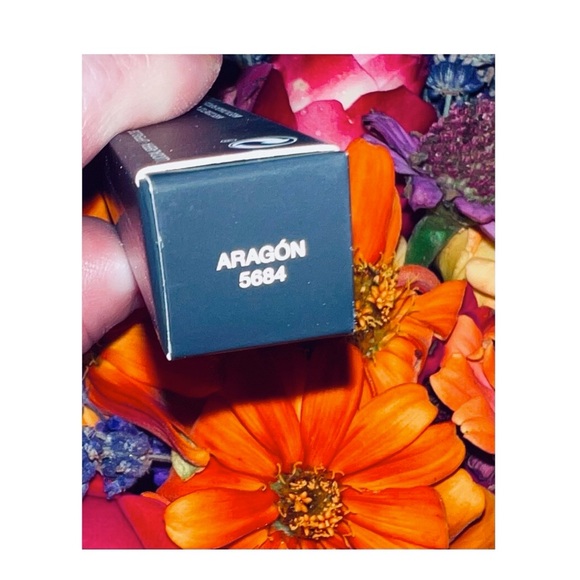 Nars Aragon (red chestnut) Lip Gloss. - Picture 6 of 6